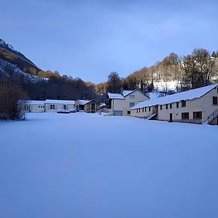 Centre De La Salamandre Hotel *
