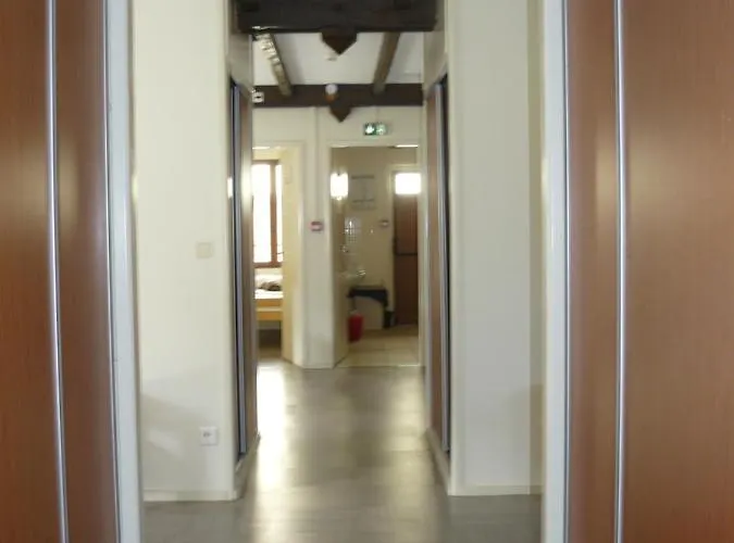 Hotel Centre De La Salamandre *